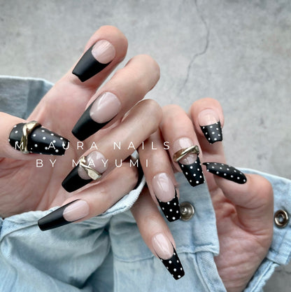 Black dot's French