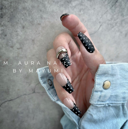 Black dot's French