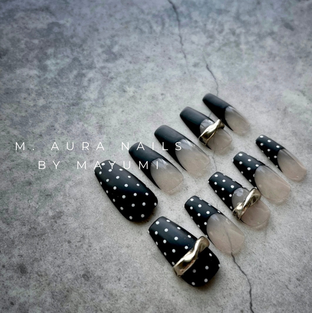Black dot's French