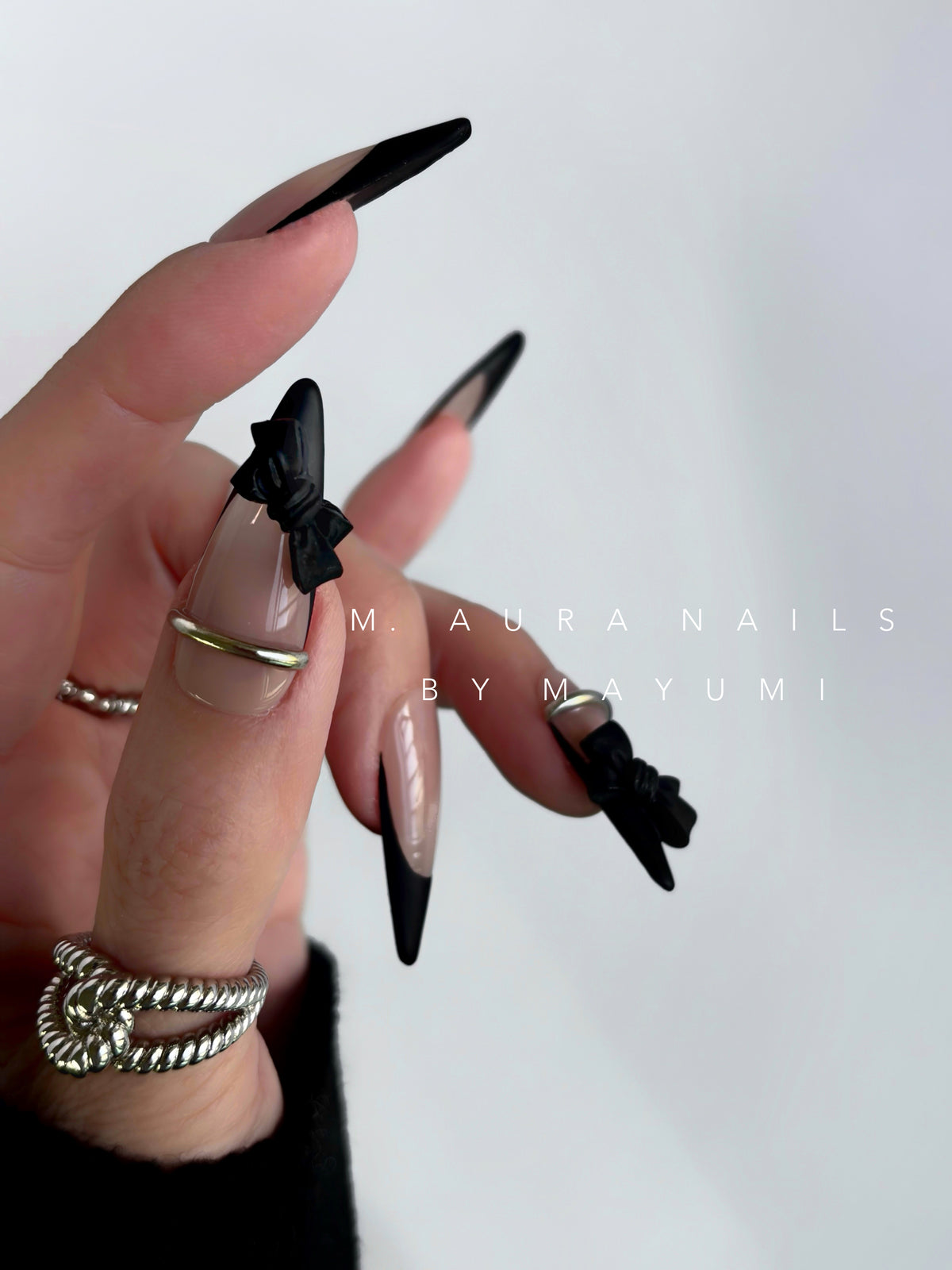 BLACK RIBBON